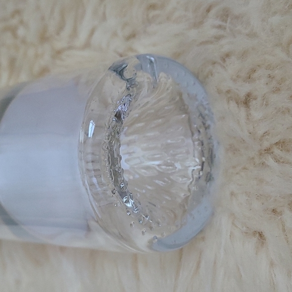 Bon Jovi Hampton Water Rose Wine Bottle - Picture 4 of 13